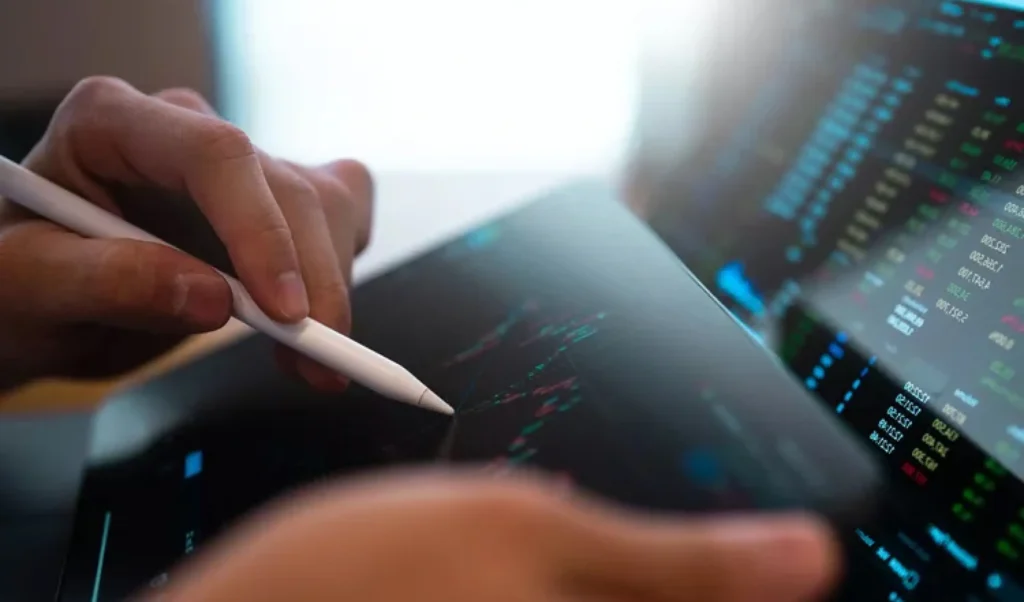 Fixed Income Markets: Yield, Duration, and Interest Rate Dynamics