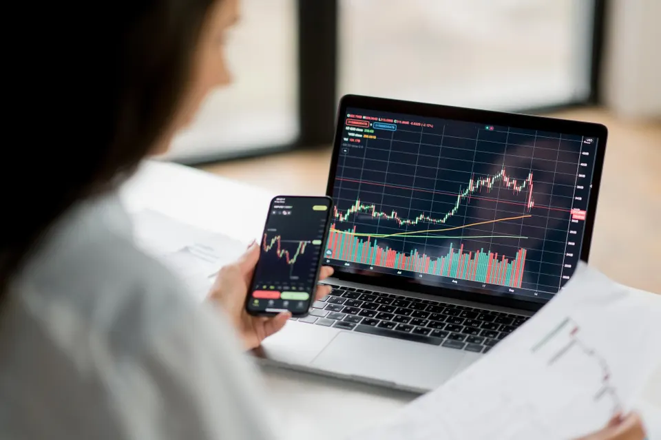 Banking Systems: How Modern Banks Support Economic Growth and Financial Stability