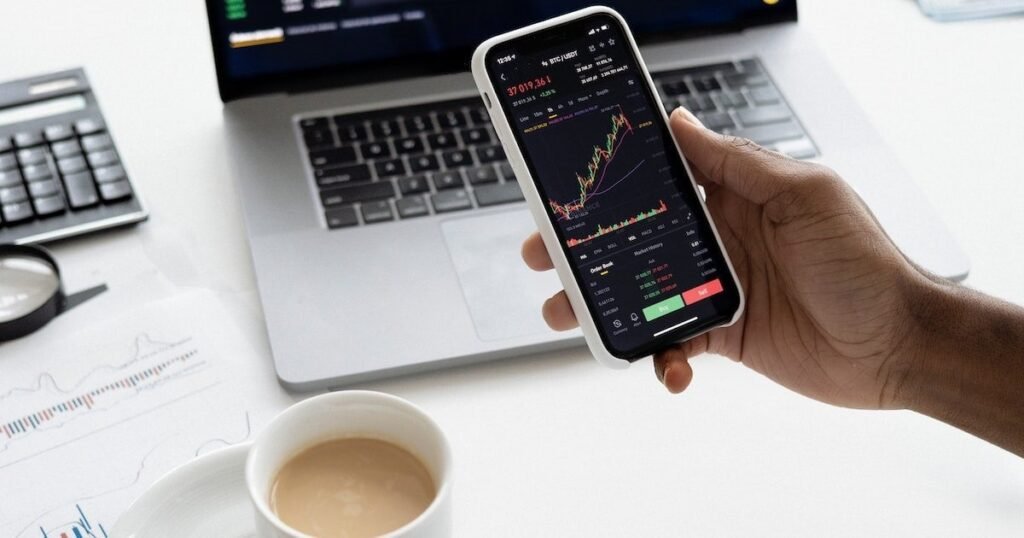 Dollar-Cost Averaging: The Smart Strategy for Consistent Investing and Reduced Risk