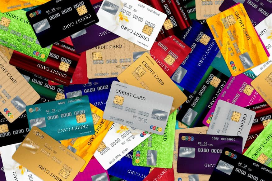 Rewards Credit Cards: How Cashback, Points, and Travel Benefits Work in Modern Finance