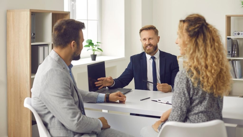 Online Brokerages: How Digital Investment Platforms Changed Modern Investing