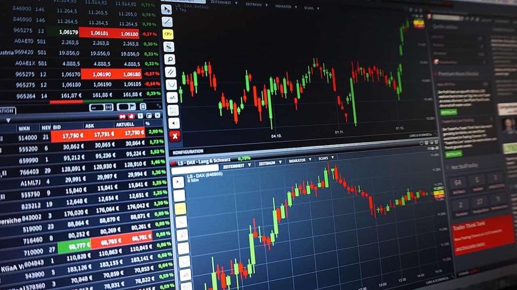 Choosing the Best Brokerage: Key Factors Every Investor Should Consider