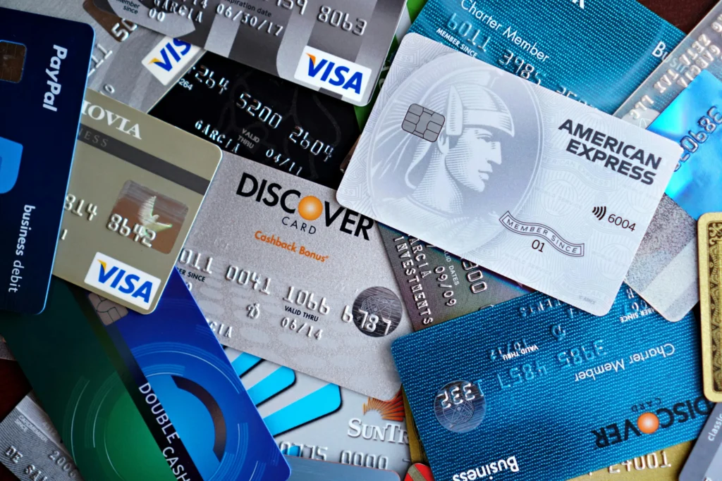 Credit Cards and Financial Freedom: How the Right Card Can Transform Your Money Management