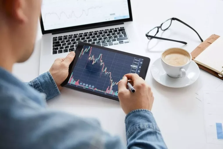 Online Brokerages: How Digital Investment Platforms Are Transforming Modern Investing