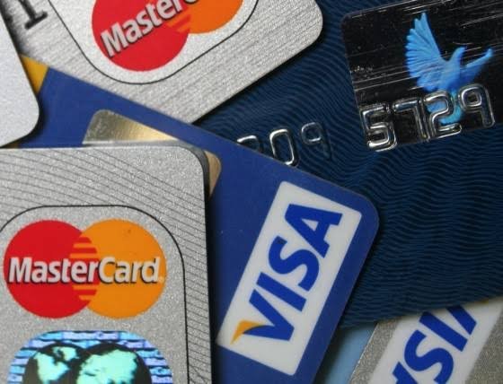 Student Credit Cards: Building Credit and Financial Responsibility From the Start
